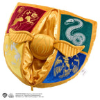 Harry Potter Kudde med Plush Figur Quidditch Crest & Golden Snitch Noble Collection