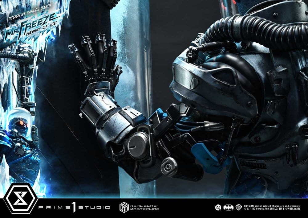 DC Comics Real Elite Masterline Series Statue 1/3 Batman (Comics) Mr. Freeze Heart of Ice (Design by Carlos D'Anda) 82 cm
