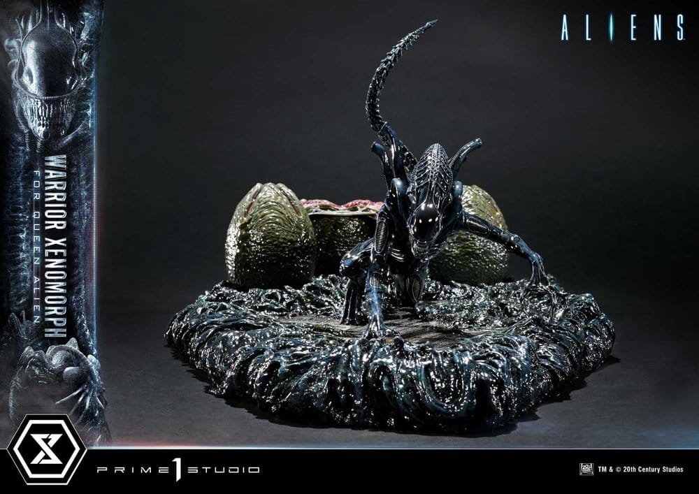 Aliens (Film) Ultimate Diorama Masterline figur Warrior Xenomorph for Queen Alien 23 cm