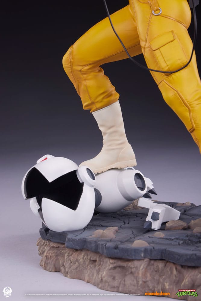 Teenage Mutant Ninja Turtles Premier Series Figur 1/4 April O'Neil 46 cm Premium Collectibles Studio