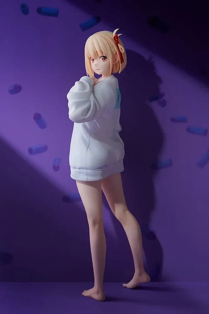 Lycoris Recoil PVC Figur 1/7 Chisato Nishikigi: Oversized Sweatshirt Ver. 25 cm Phat!