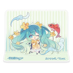Hatsune Miku Acrylic Figure Standee - Hatsune Miku Spring Time Chibi Miku med Koi 11 cm POPbuddies