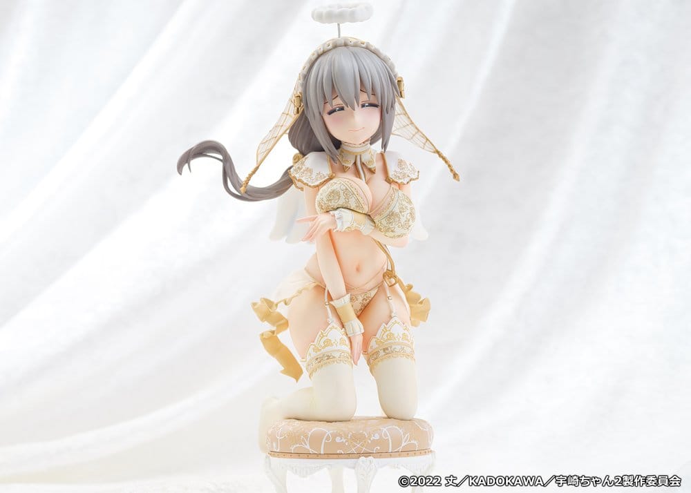 Uzaki-chan Wants to Hang Out! PVC Figure 1/7 Tsuki Uzaki Angel Ver. 19 cm