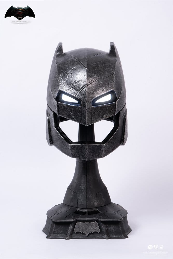 Justice League Replica 1/1 Batman v Superman: Dawn of Justice Förstärkt Batman Hjälm 50 cm