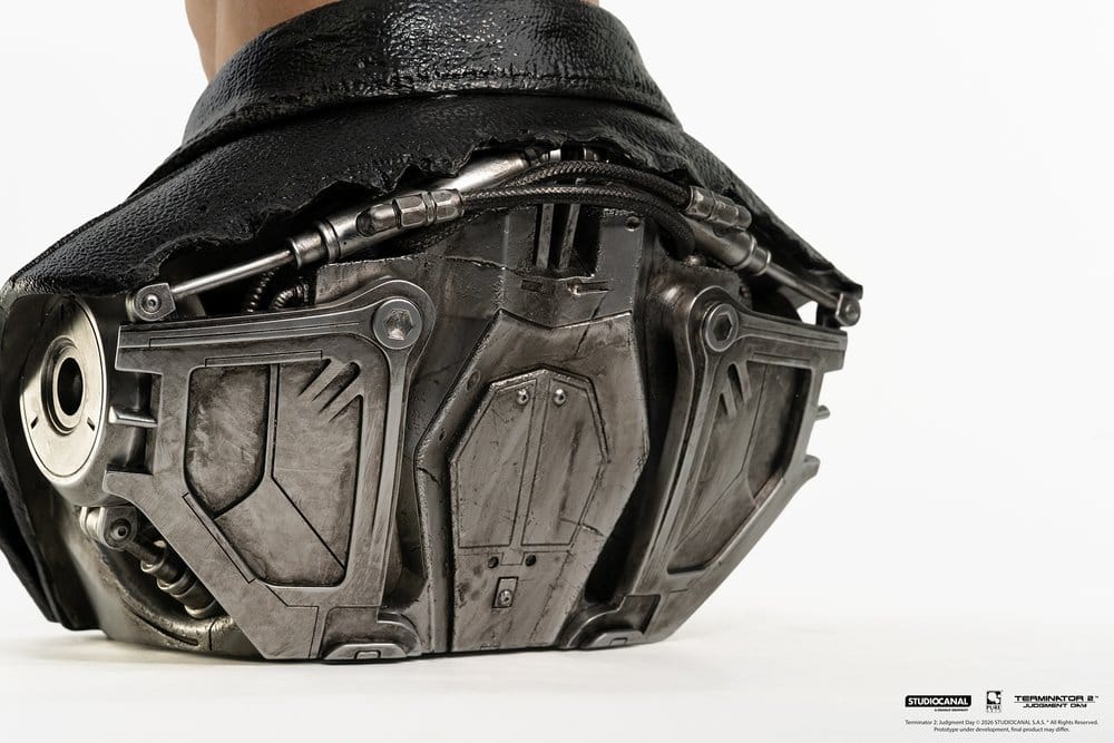Terminator 2 Prop 1/1 T-800 Model 101 Battle Damaged Art Mask 47 cm