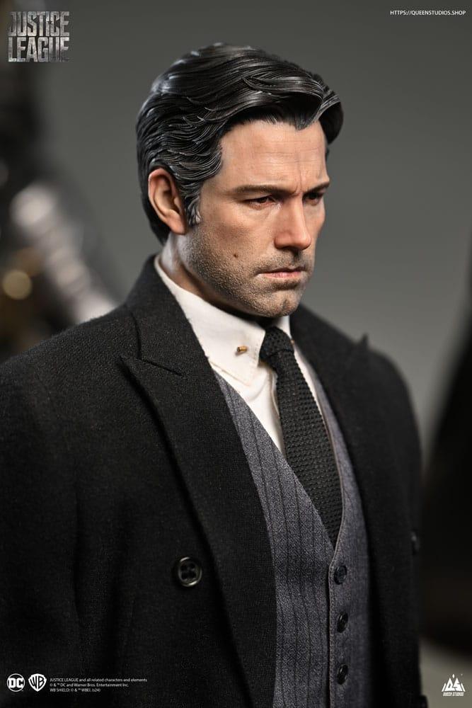 Justice League Figur 1/4 Bruce Wayne (Ben Affleck) 51 cm Queen Studios