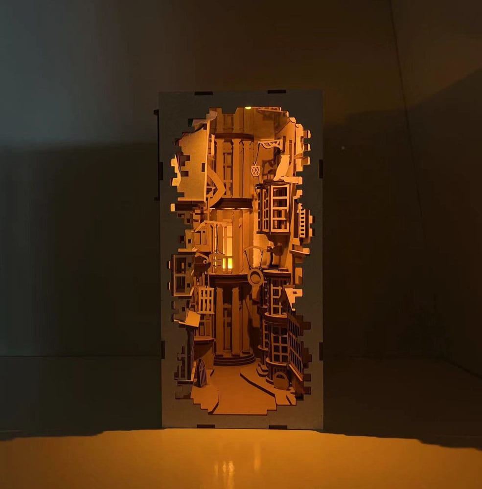 Harry Potter Tiny Adventures Bok Nook Mini Diorama Diagon Alley 23 cm Revell