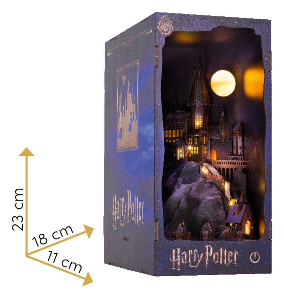 Harry Potter Miniatyräventyr Bokhylla MiniDiorama Hogwarts Slott 18 cm