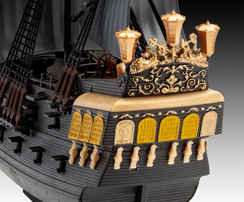 Pirates of the Caribbean Black Pearl Modellkit 1/150 Revell