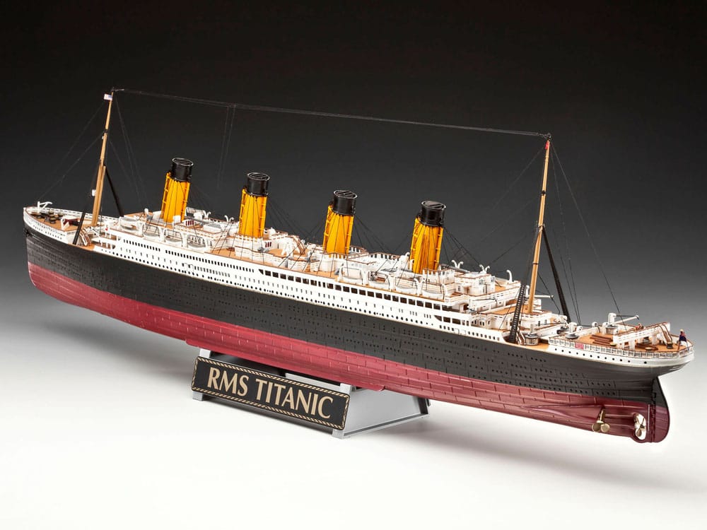 Titanic Modellkit Gåvoset 1/400 R.M.S. Titanic 100-årsjubileum Revell