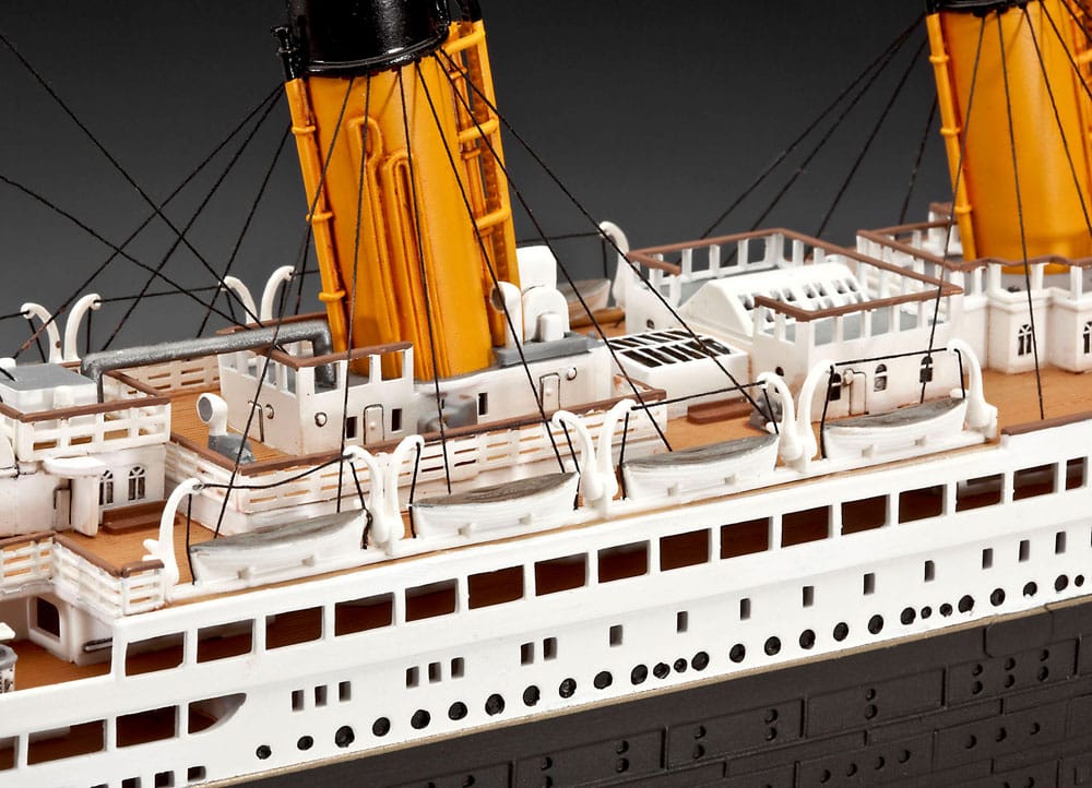 Titanic Modellkit Gåvoset 1/400 R.M.S. Titanic 100-årsjubileum Revell