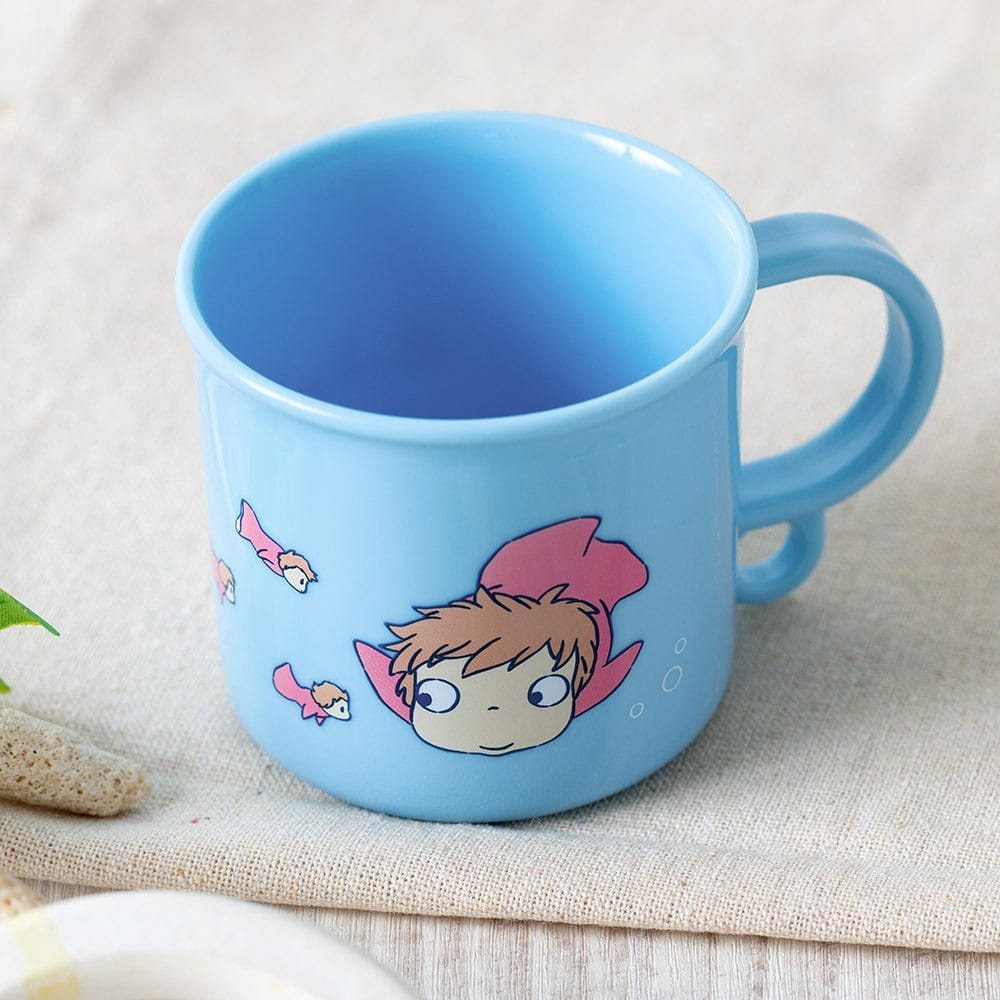 Ponyo Mug - Ponyo på Klippan Skater