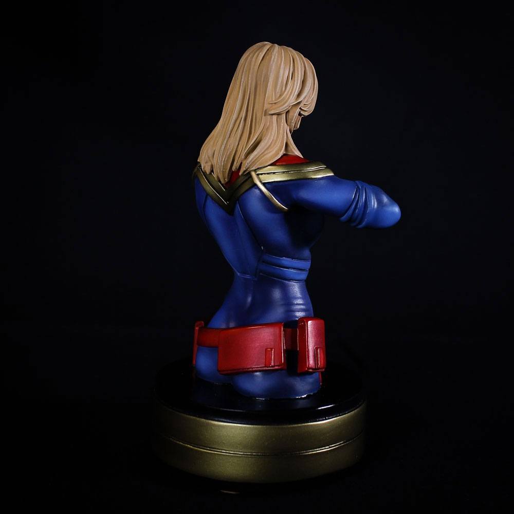 Captain Marvel Bust - 20 cm Semic