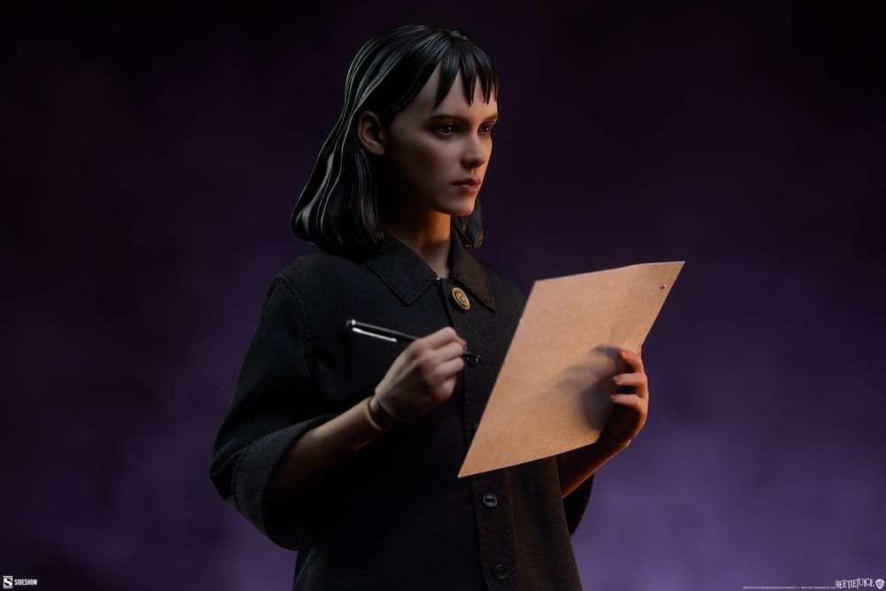 Beetlejuice 1/6 Scale Action Figure Lydia Deetz 25 cm