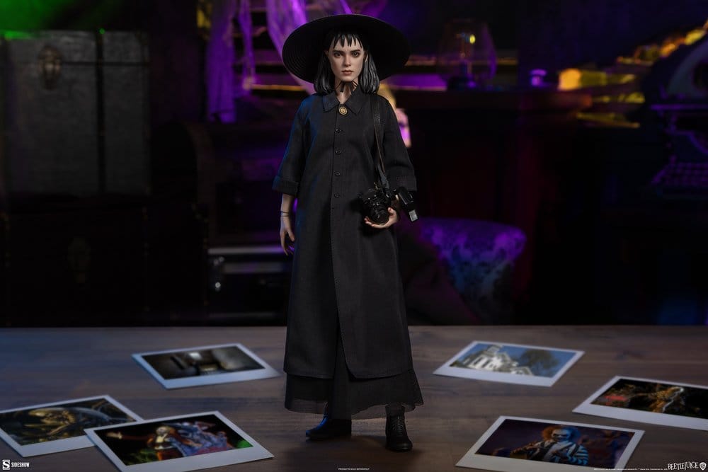 Beetlejuice 1/6 Scale Action Figure Lydia Deetz 25 cm