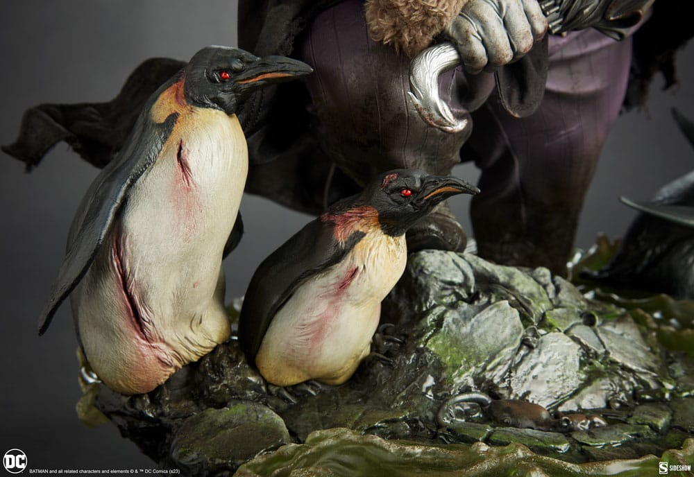 DC Comics Premium Format Statue The Penguin 51 cm