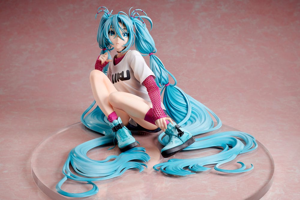 Hatsune Miku Figur 1/4 Yoneyama Mai The Latest Street Style "Cute" 17 cm Stronger