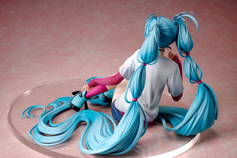 Hatsune Miku Figur 1/4 Yoneyama Mai The Latest Street Style "Cute" 17 cm Stronger