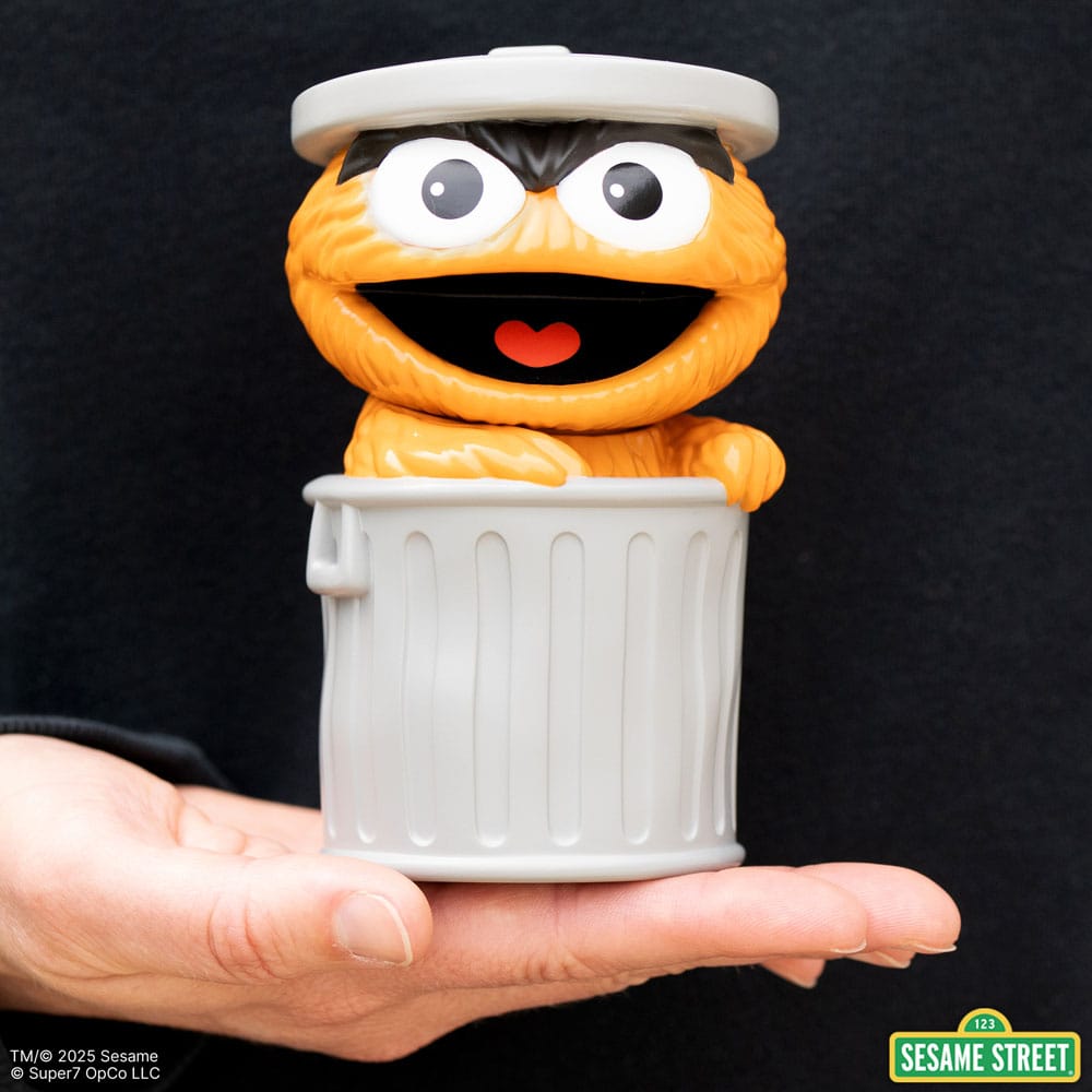 Sesame Street FUN! FUN! Vinyl Actionfigur Oscar the Grouch (Orange) 13 cm Super7