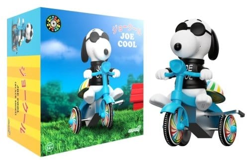 Peanuts Super Cycles fordon Joe Cool (svart med blå trehjuling)