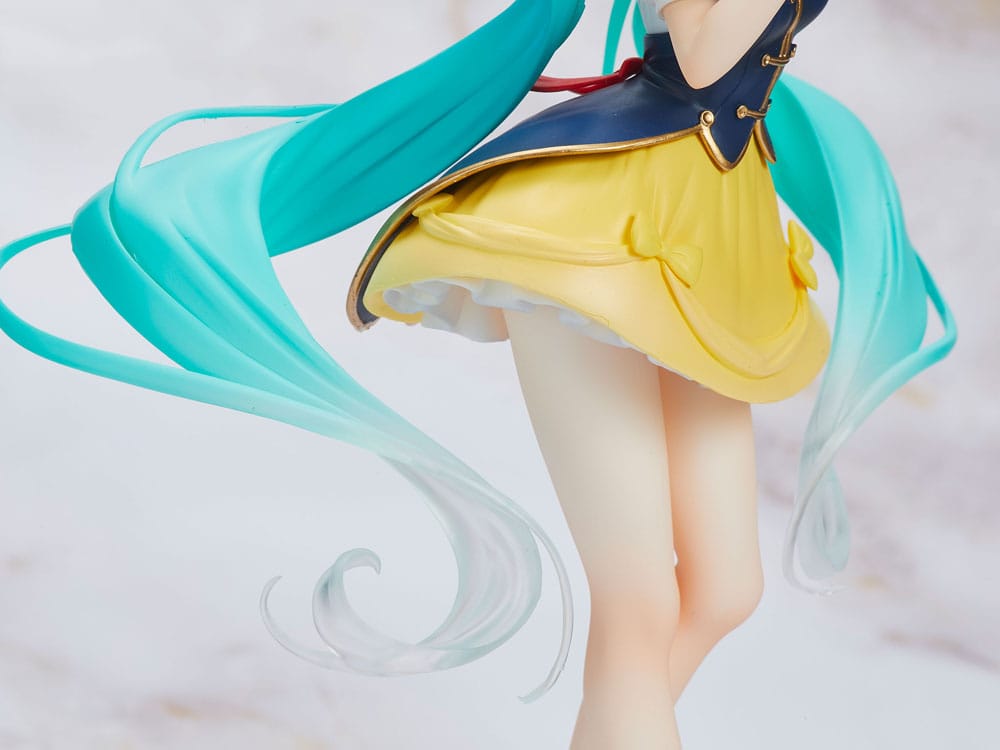 Hatsune Miku PVC Figur - Hatsune Miku Wonderland Snow White 18 cm Taito Prize