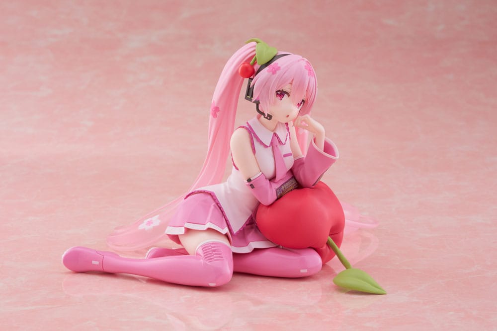 Hatsune Miku PVC Figur - Söt Figur Sakura Miku Cherry Cushion Ver. 13 cm Taito Prize