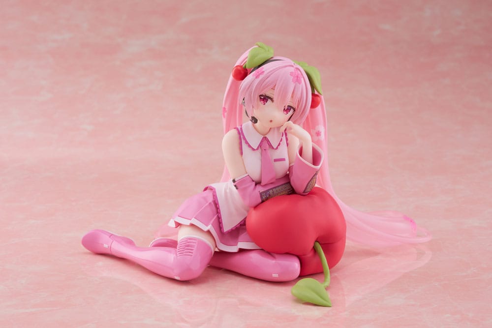 Hatsune Miku PVC Figur - Söt Figur Sakura Miku Cherry Cushion Ver. 13 cm Taito Prize