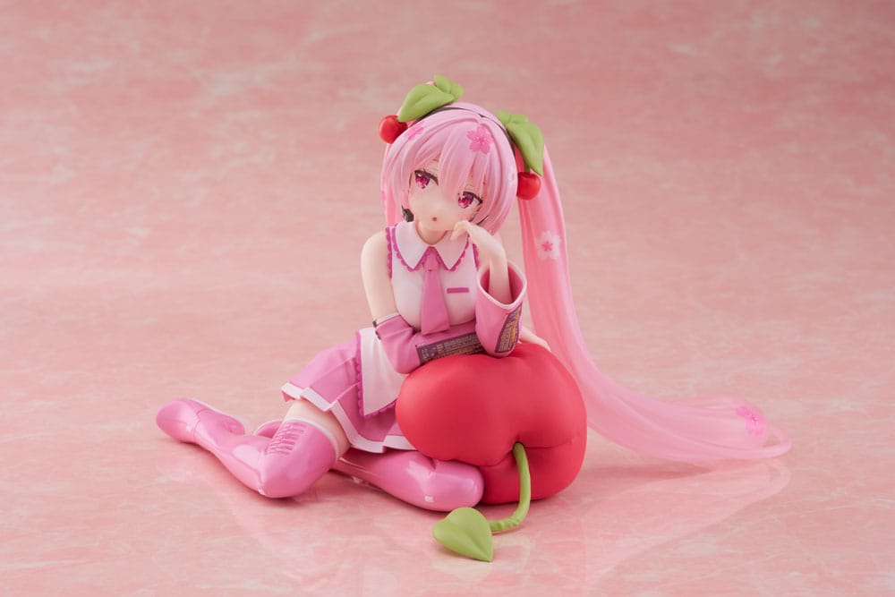 Hatsune Miku PVC Figur - Söt Figur Sakura Miku Cherry Cushion Ver. 13 cm Taito Prize