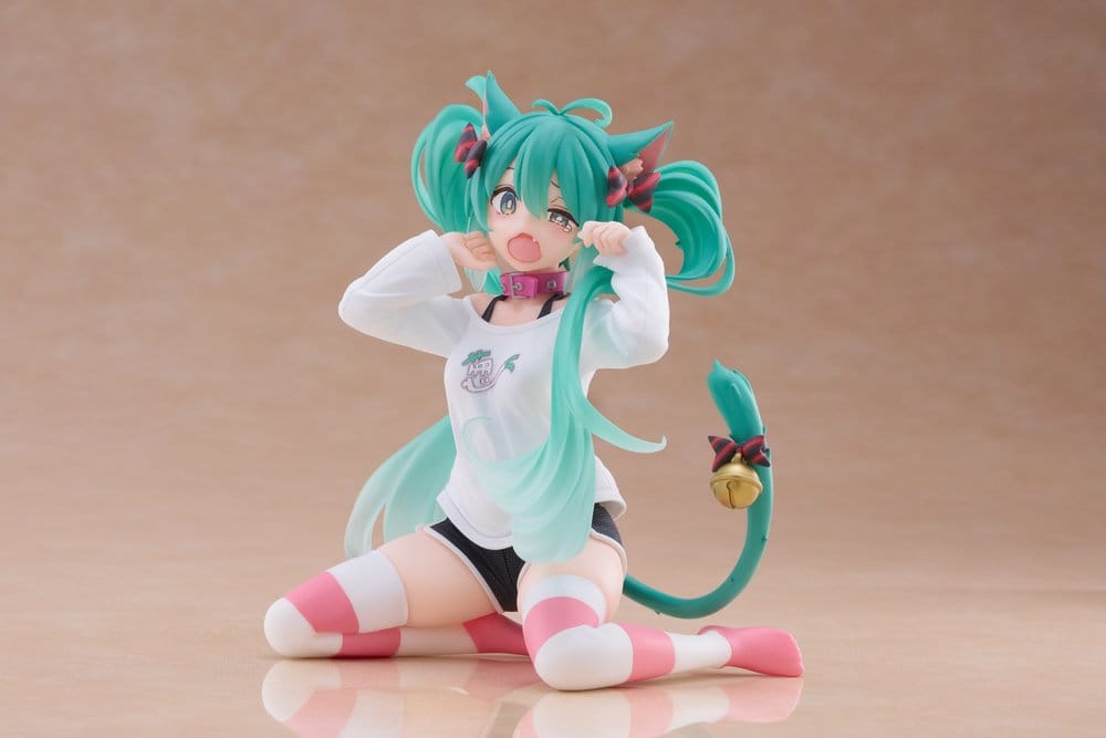 Hatsune Miku PVC Figur Desktop Söt Figur Hatsune Miku Katta Öron T-Shirt Ver. 13 cm