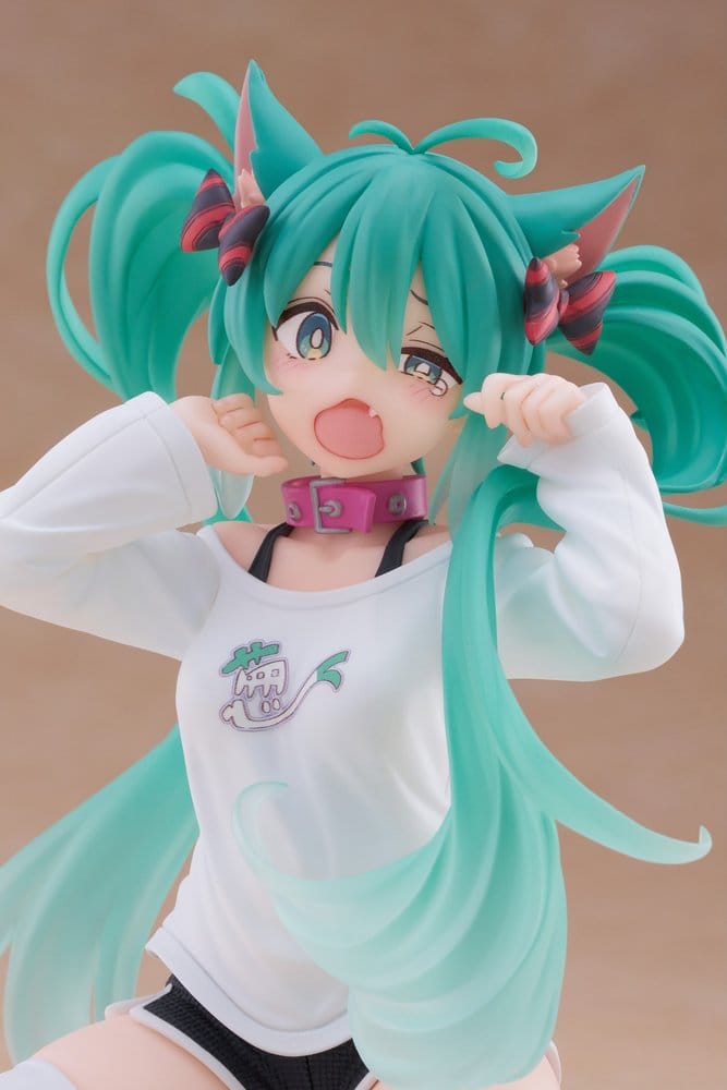 Hatsune Miku PVC Figur Desktop Söt Figur Hatsune Miku Katta Öron T-Shirt Ver. 13 cm
