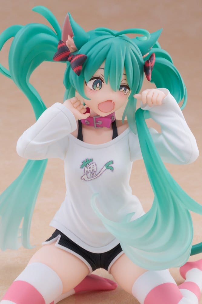 Hatsune Miku PVC Figur Desktop Söt Figur Hatsune Miku Katta Öron T-Shirt Ver. 13 cm