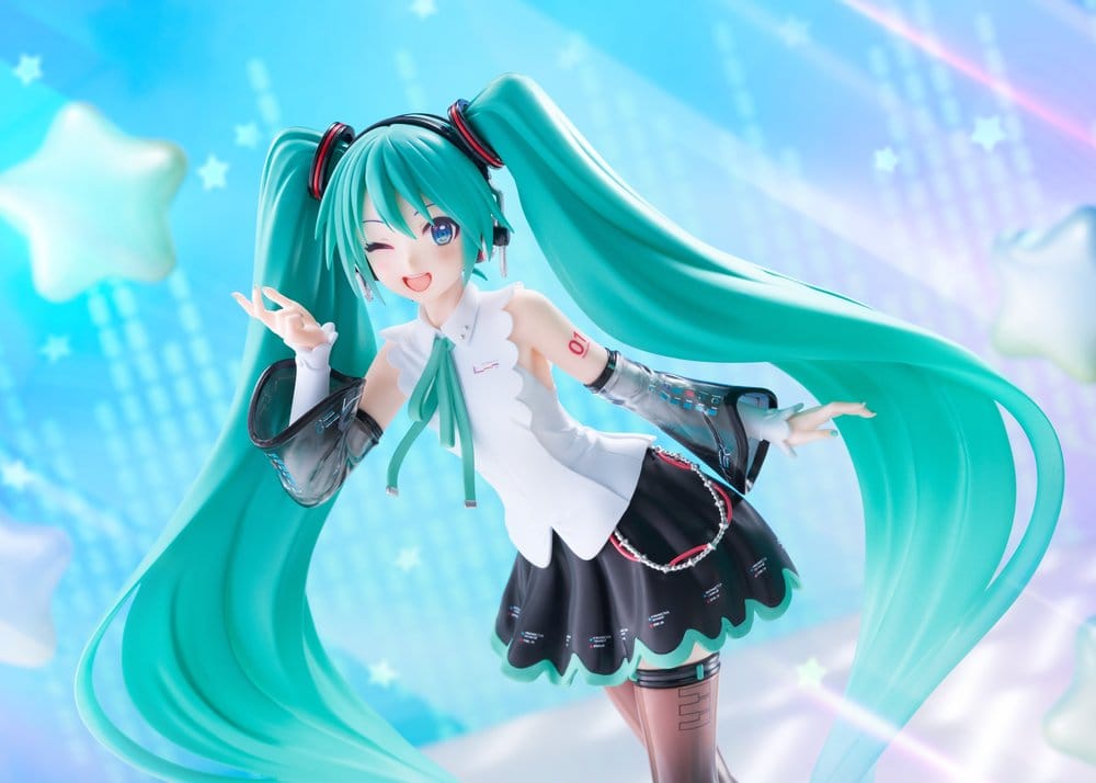 Hatsune Miku T-Most PVC-figur NT-version, cirka 29 cm hög