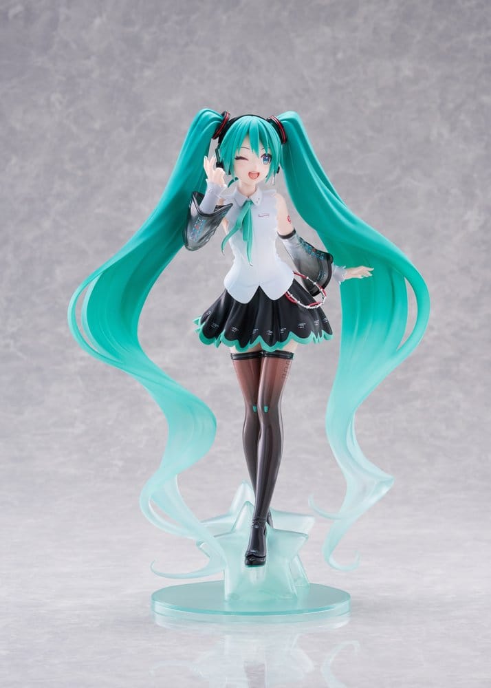 Hatsune Miku T-Most PVC-figur NT-version, cirka 29 cm hög