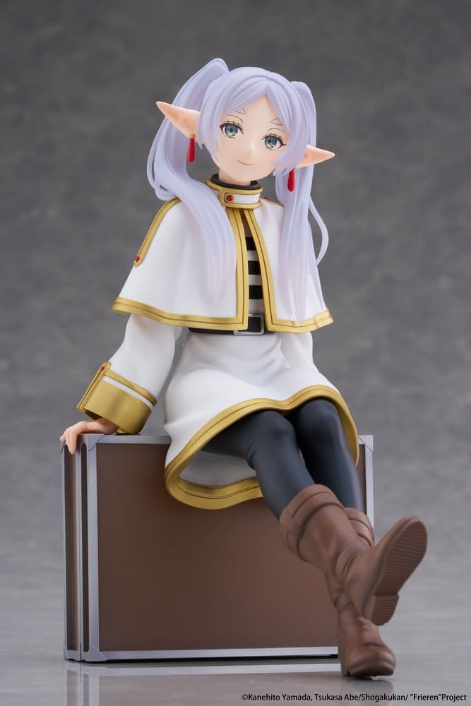 Frieren: Beyond Journey's End PVC-figur Skrivbordsdekoration Söt Frieren (Trunk Case-version) Omtryck 13 cm