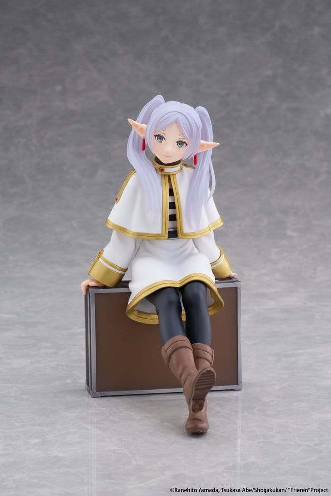 Frieren: Beyond Journey's End PVC-figur Skrivbordsdekoration Söt Frieren (Trunk Case-version) Omtryck 13 cm