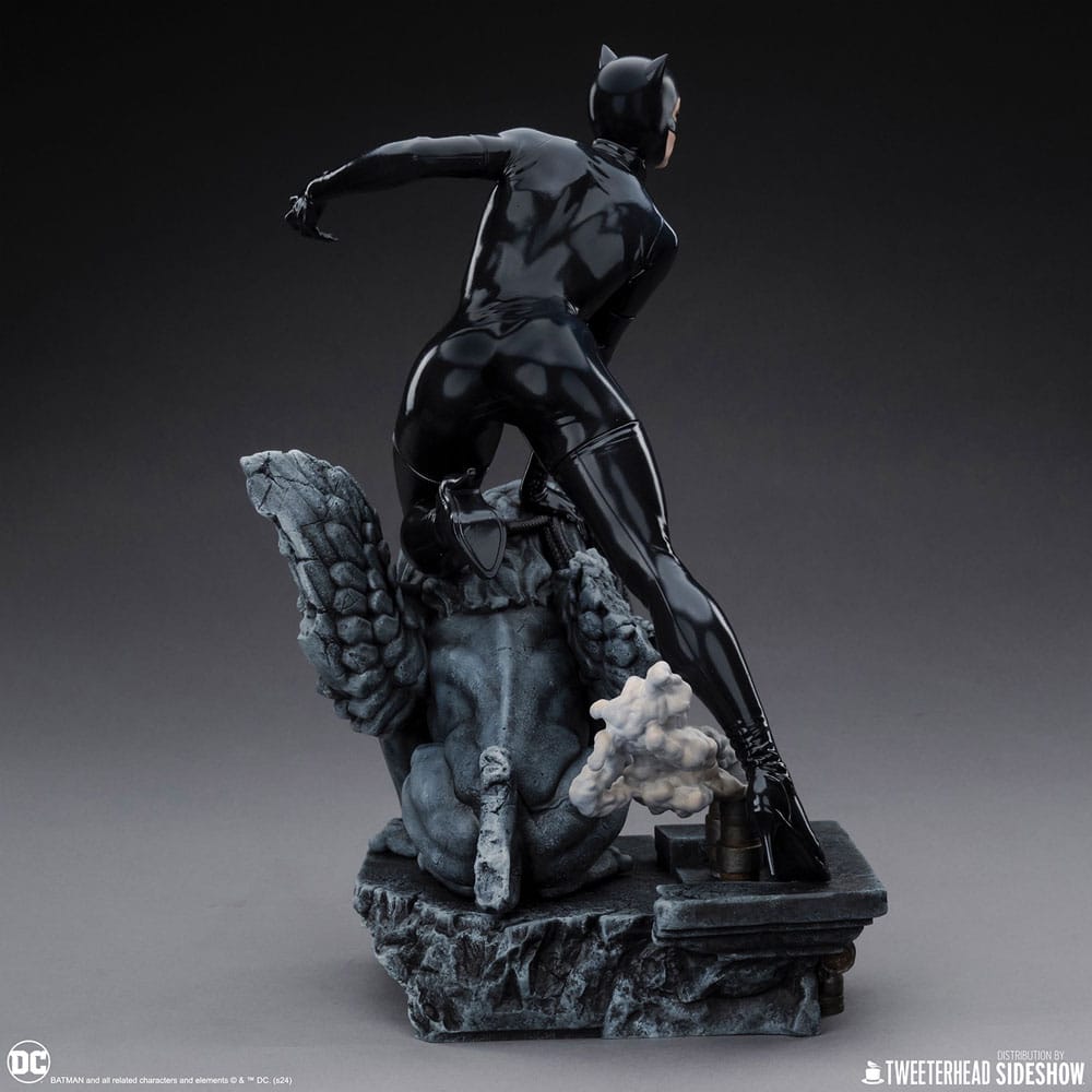 DC Comics Maquette 1/6 Catwoman 35 cm – Detaljerad samlarfigur i polyresin