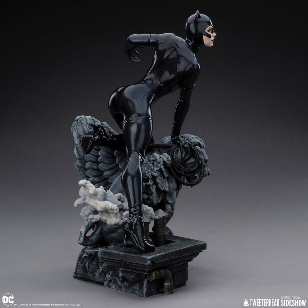 DC Comics Maquette 1/6 Catwoman 35 cm – Detaljerad samlarfigur i polyresin