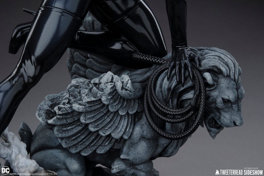 DC Comics Maquette 1/6 Catwoman 35 cm – Detaljerad samlarfigur i polyresin