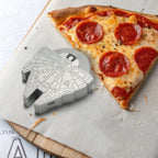 Star Wars Pizza Cutter Millennium Falcon Ukonic