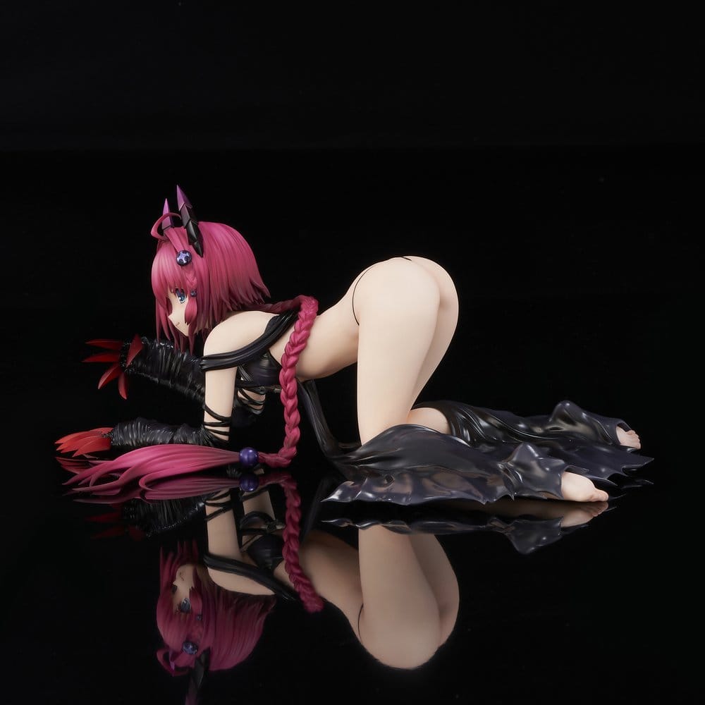 To Love-Ru Darkness PVC Figure 1/6 Mea Kurosaki Darkness Ver. (Renewed Package) 11 cm