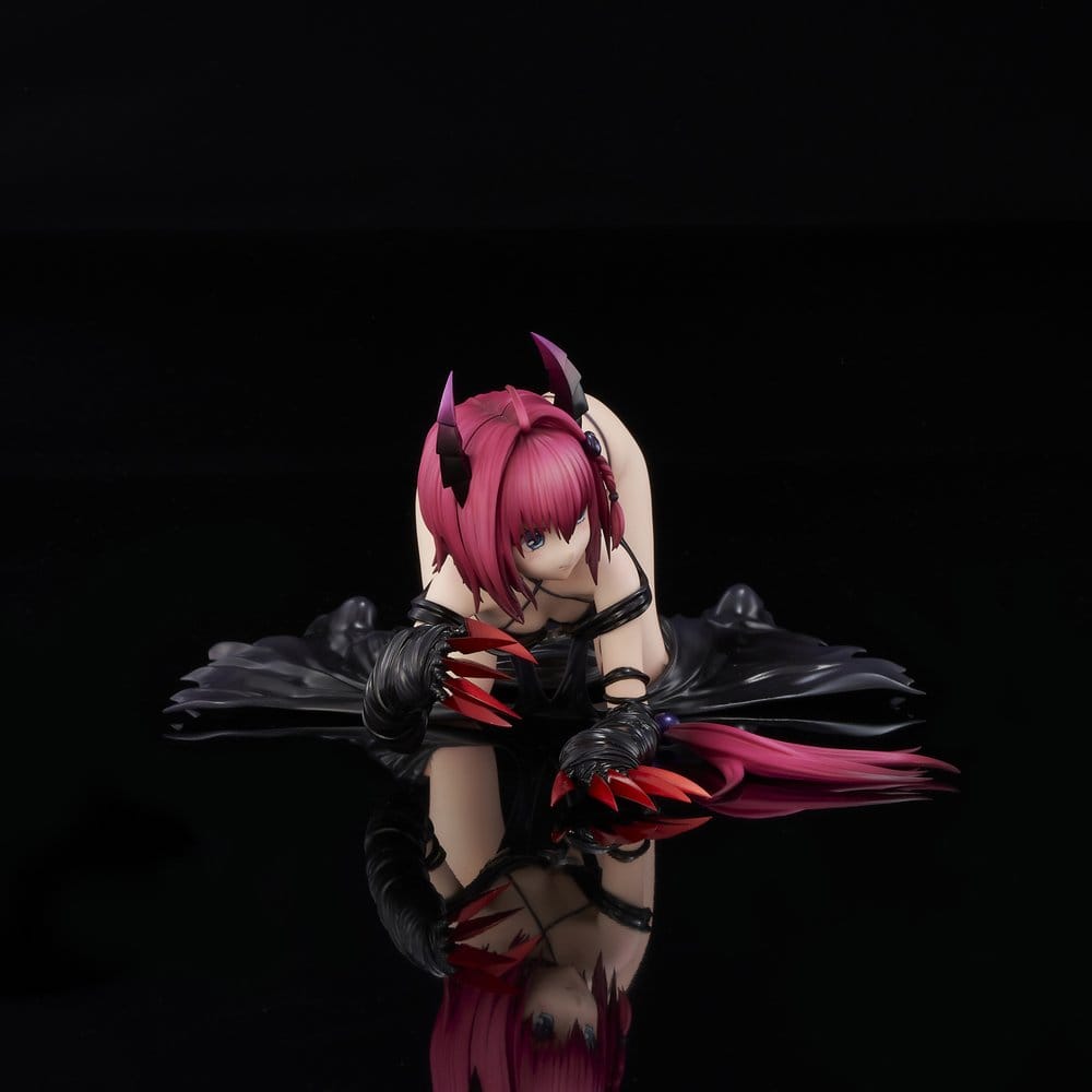 To Love-Ru Darkness PVC Figure 1/6 Mea Kurosaki Darkness Ver. (Renewed Package) 11 cm