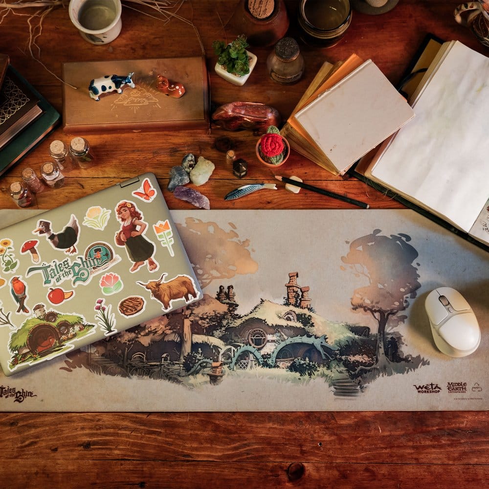 Lord of the Rings skrivbordsmatta The Green Dragon (Tales of the Shire (2025)) 74 cm