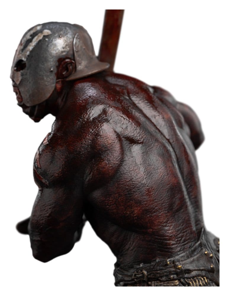 Sagan om Ringen Miniatyrfigur Uruk-hai Berserker 24 cm