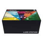 Magic the Gathering Land Station 2025 - Förvara Ditt Spel Wizards of the Coast
